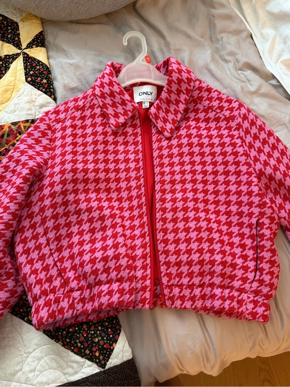 ONLY Pink Houndstooth Zip-Front Cropped Jacket